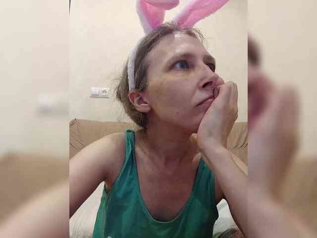-Queen-Margo- webcam