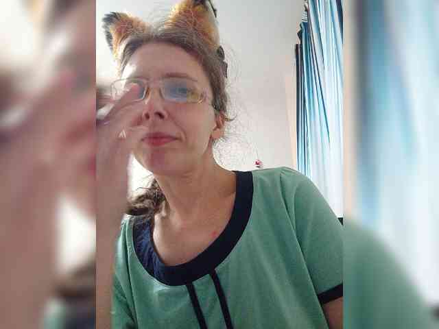 -Queen-Margo- webcam