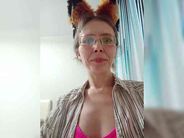 -Queen-Margo- webcam
