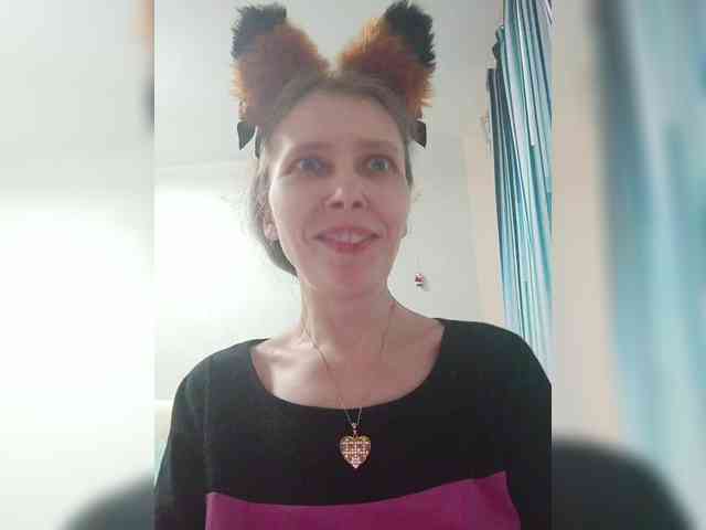 -Queen-Margo- webcam