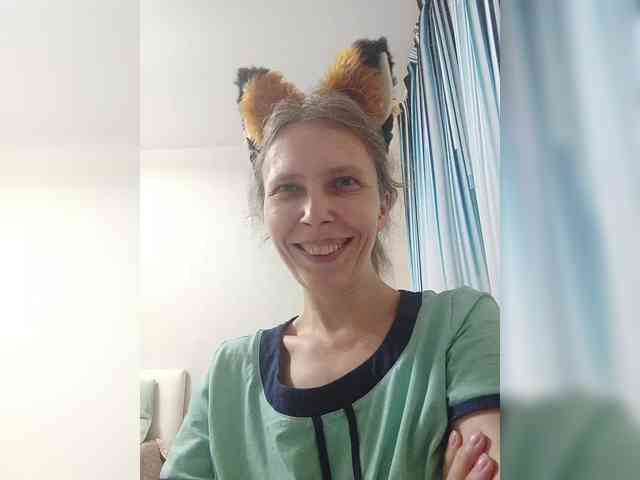 -Queen-Margo- webcam