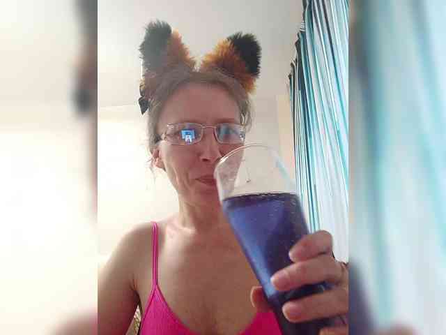 -Queen-Margo- webcam