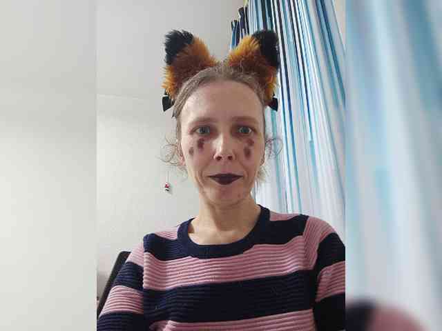-Queen-Margo- webcam