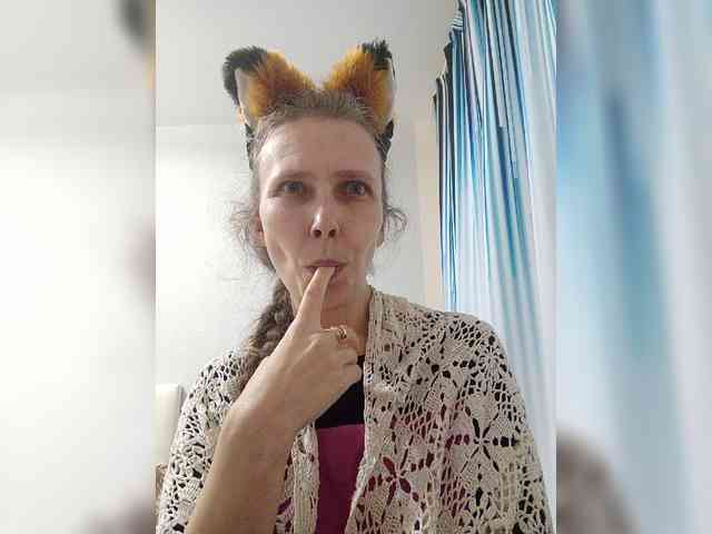 -Queen-Margo- webcam