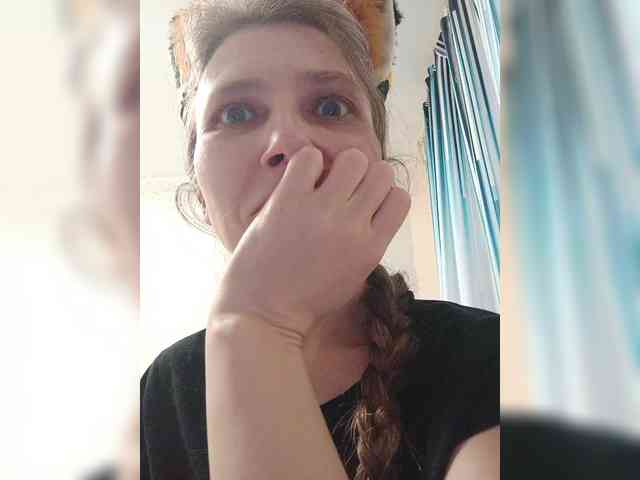 -Queen-Margo- webcam