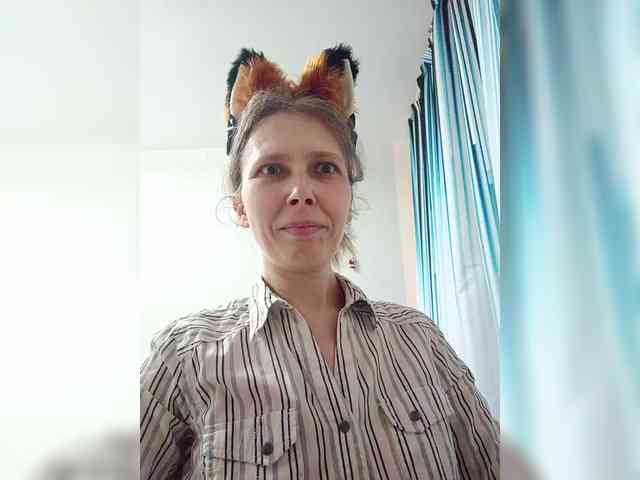 -Queen-Margo- webcam