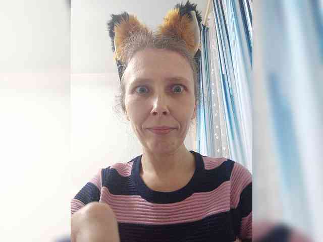 -Queen-Margo- webcam