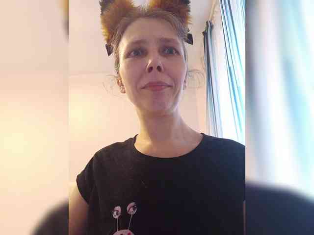 -Queen-Margo- webcam