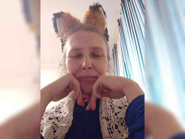 -Queen-Margo- webcam