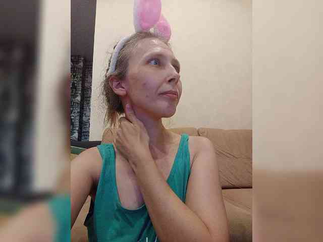 -Queen-Margo- webcam