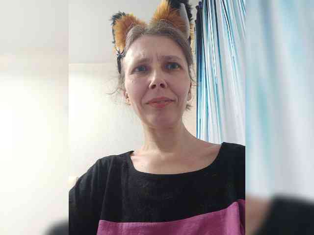 -Queen-Margo- webcam