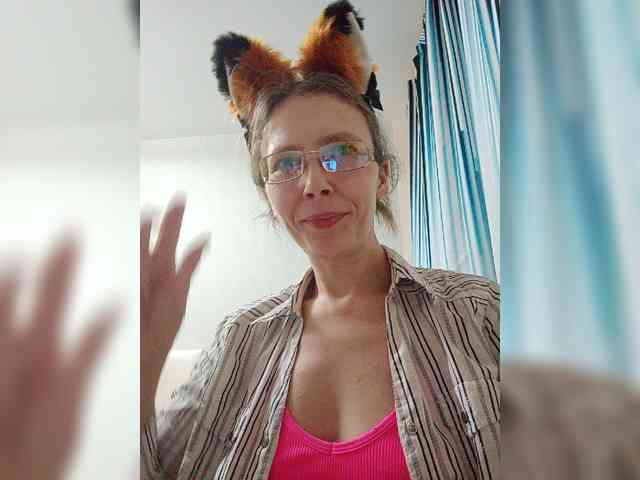 -Queen-Margo- webcam