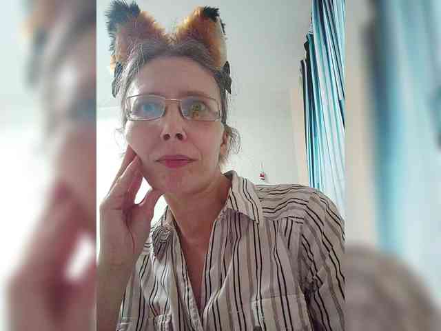 -Queen-Margo- webcam