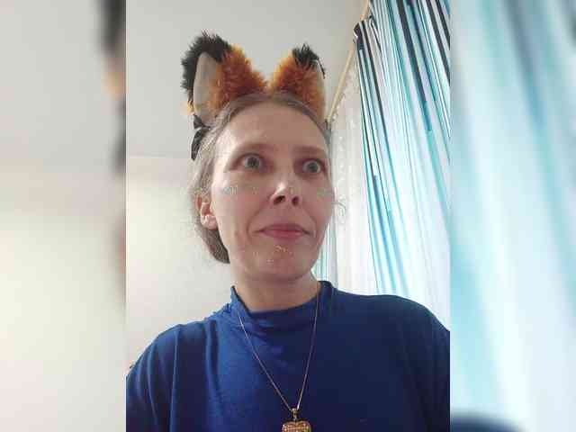 -Queen-Margo- webcam
