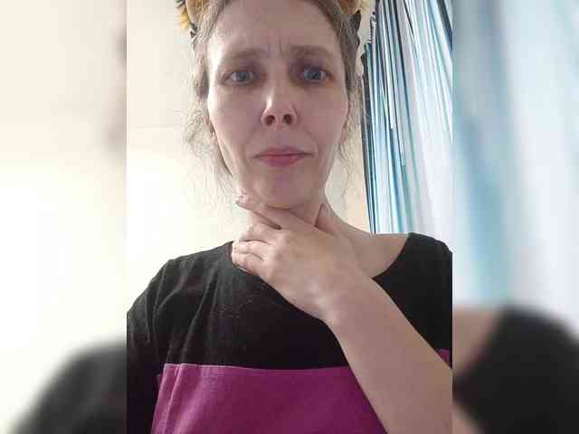 -Queen-Margo- webcam