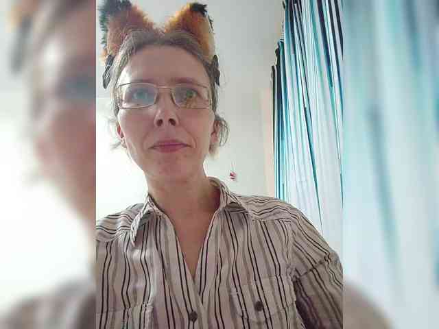-Queen-Margo- webcam