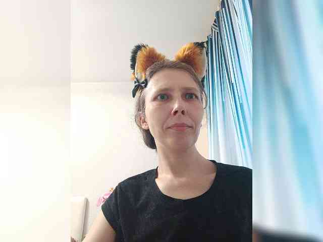 -Queen-Margo- webcam