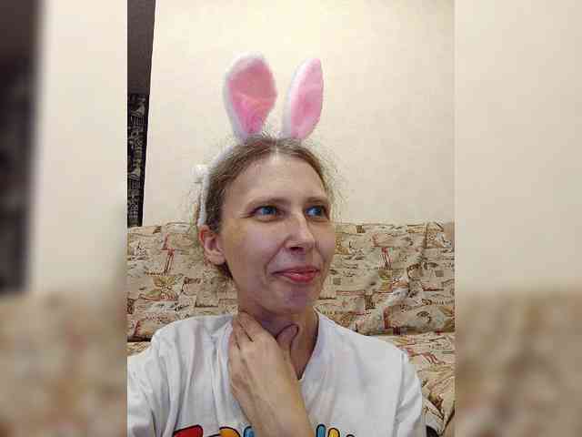 -Queen-Margo- webcam