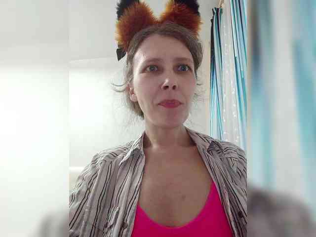 -Queen-Margo-