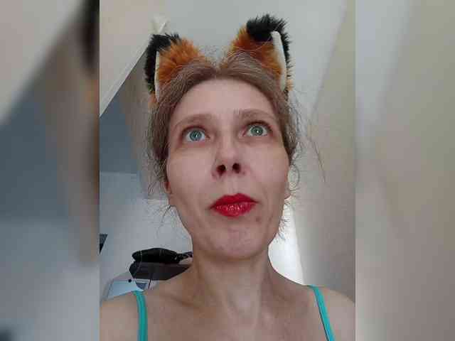 -Queen-Margo- webcam