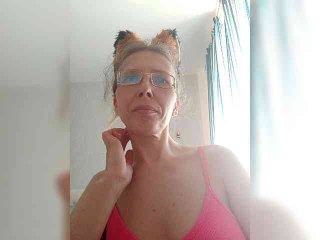 -Queen-Margo- webcam