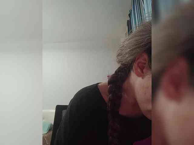 -Queen-Margo- webcam