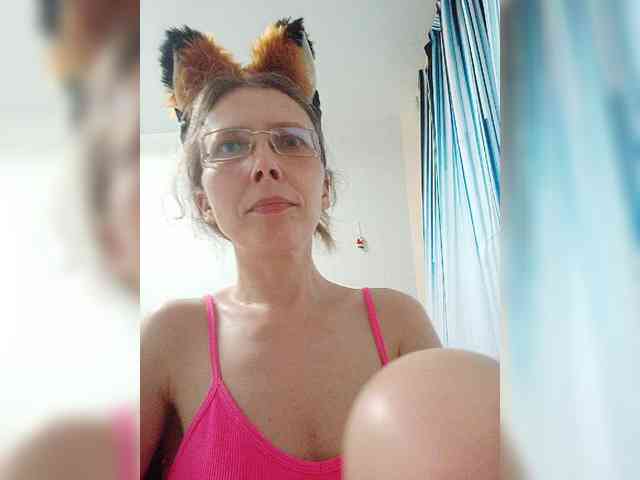-Queen-Margo- webcam