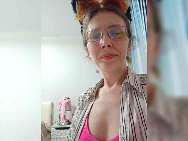 -Queen-Margo- webcam