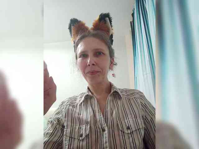 -Queen-Margo- webcam