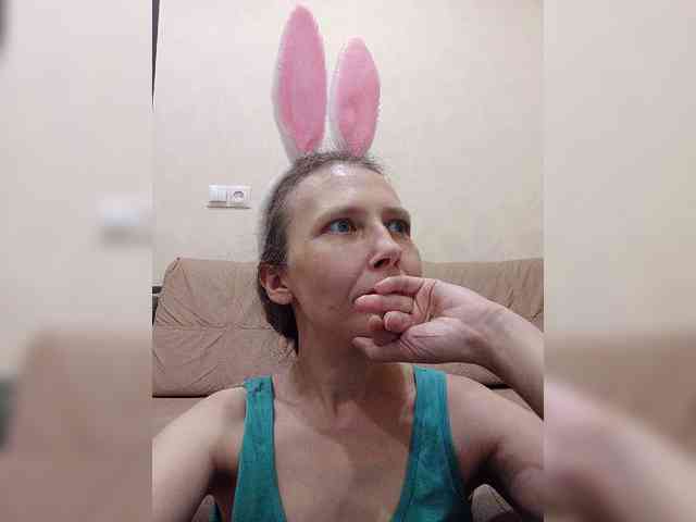 -Queen-Margo- webcam
