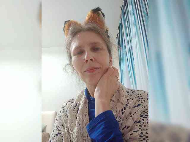 -Queen-Margo- webcam