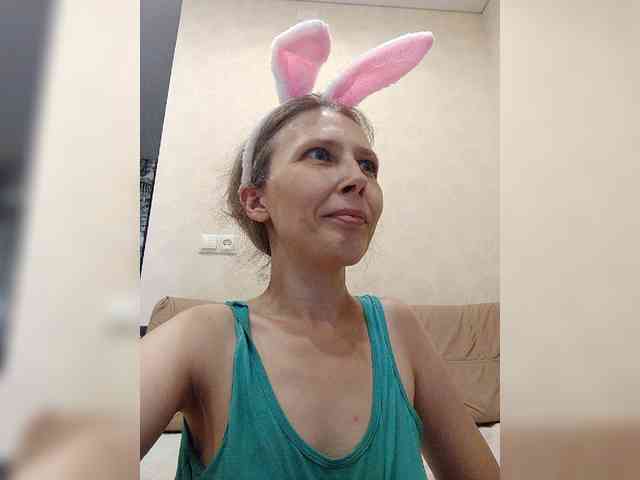 -Queen-Margo- webcam