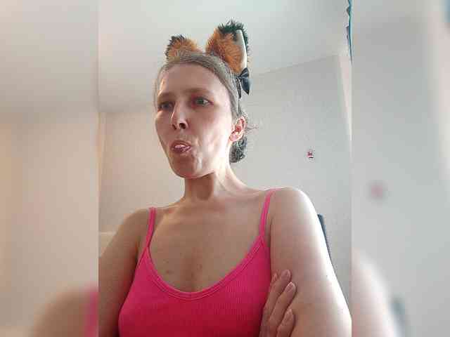 -Queen-Margo- webcam