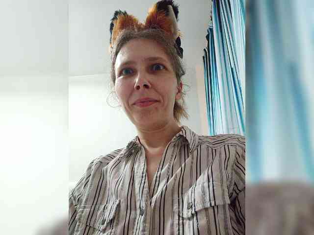 -Queen-Margo- webcam