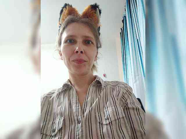 -Queen-Margo- webcam