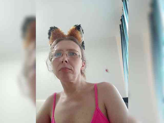 -Queen-Margo- webcam