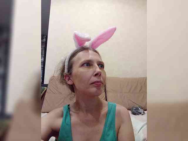 -Queen-Margo- webcam
