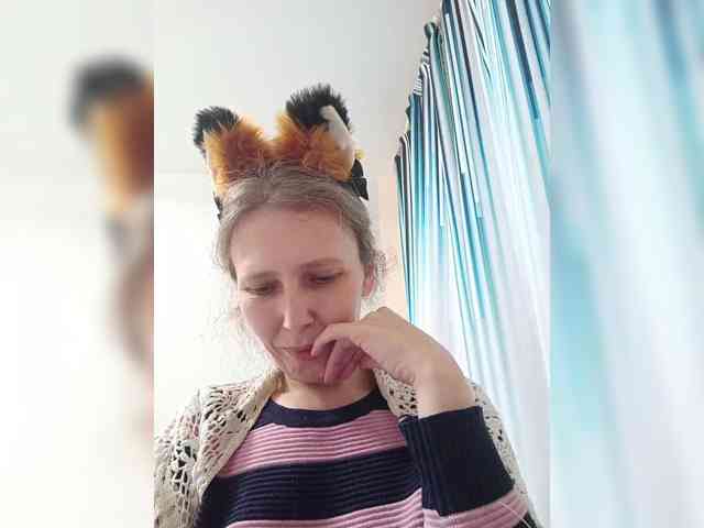 -Queen-Margo- webcam