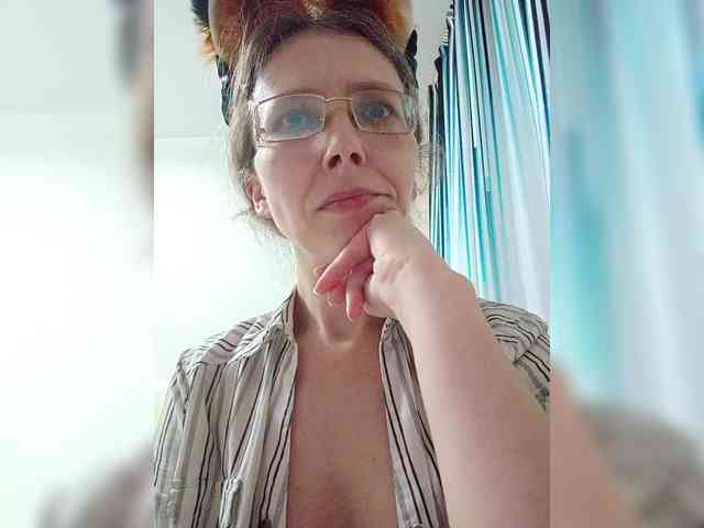 -Queen-Margo- webcam
