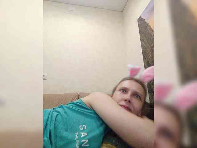 -Queen-Margo- webcam