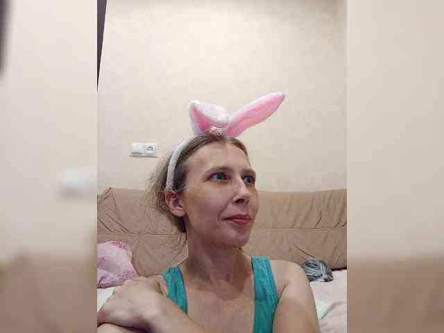 -Queen-Margo- webcam