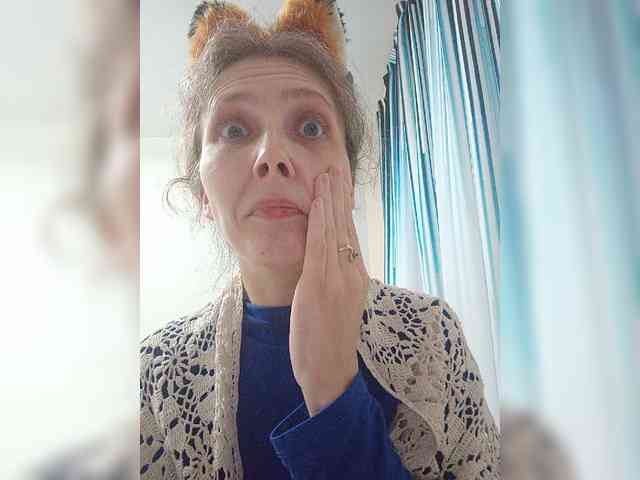 -Queen-Margo- webcam
