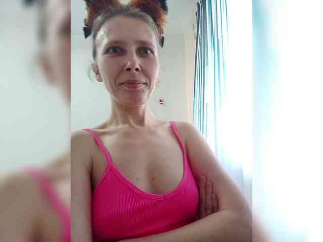 -Queen-Margo- webcam