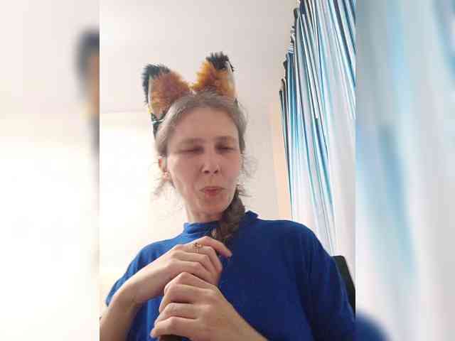 -Queen-Margo- webcam