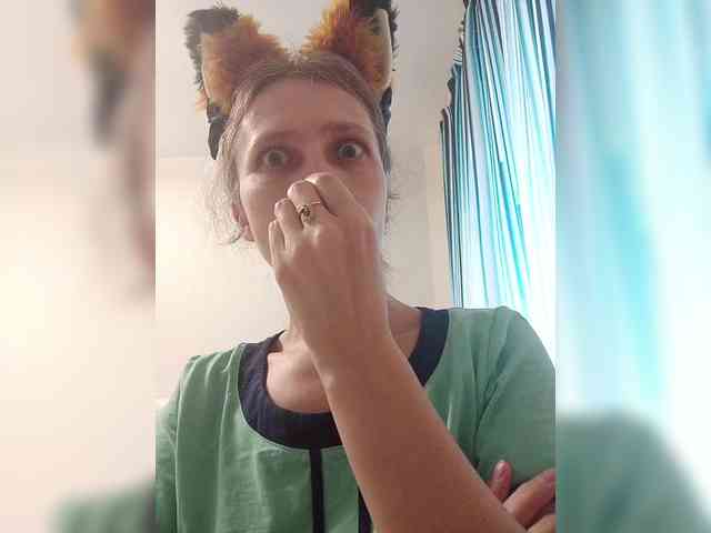 -Queen-Margo- webcam