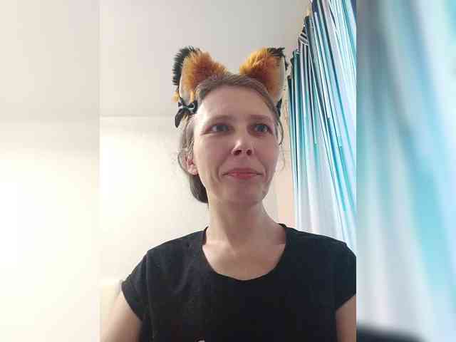 -Queen-Margo- webcam