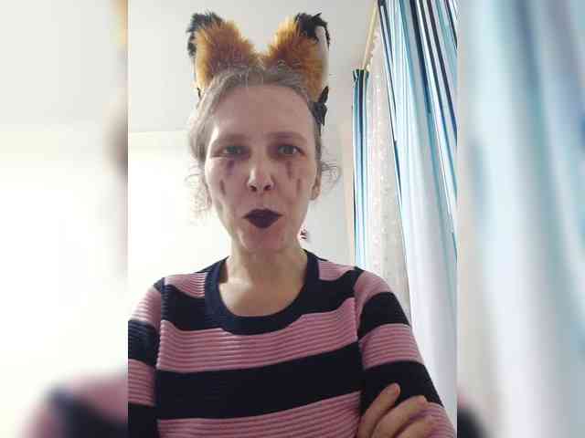 -Queen-Margo- webcam