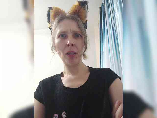 -Queen-Margo- webcam