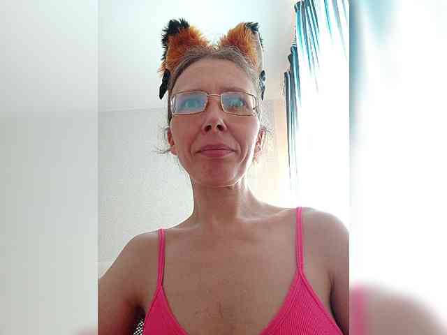 -Queen-Margo- webcam