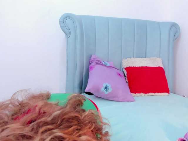 MatureBlonde